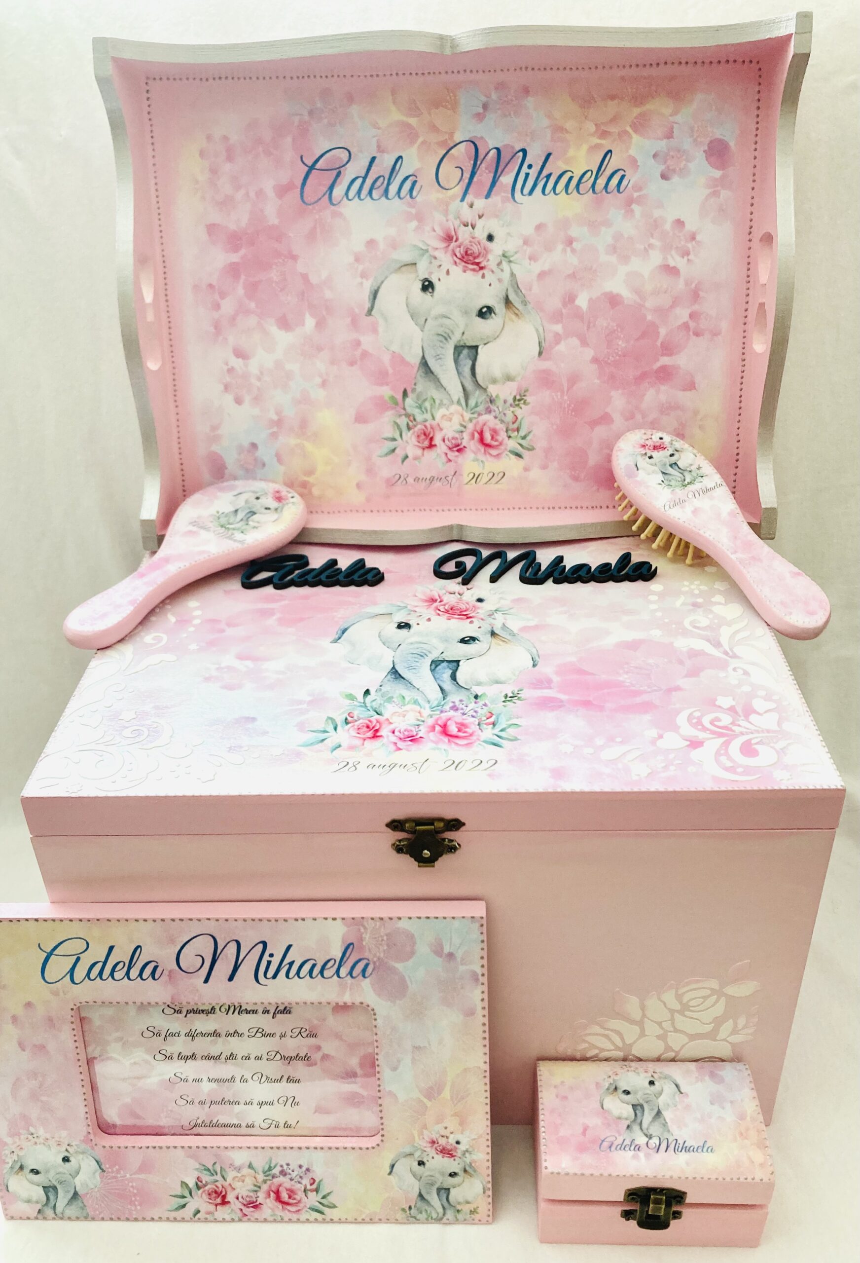 Set Prima Aniversare si Cufar ”Flori si elefant”