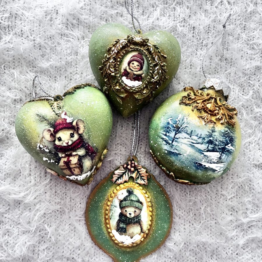 Set 4 ornamente  verde vintage
