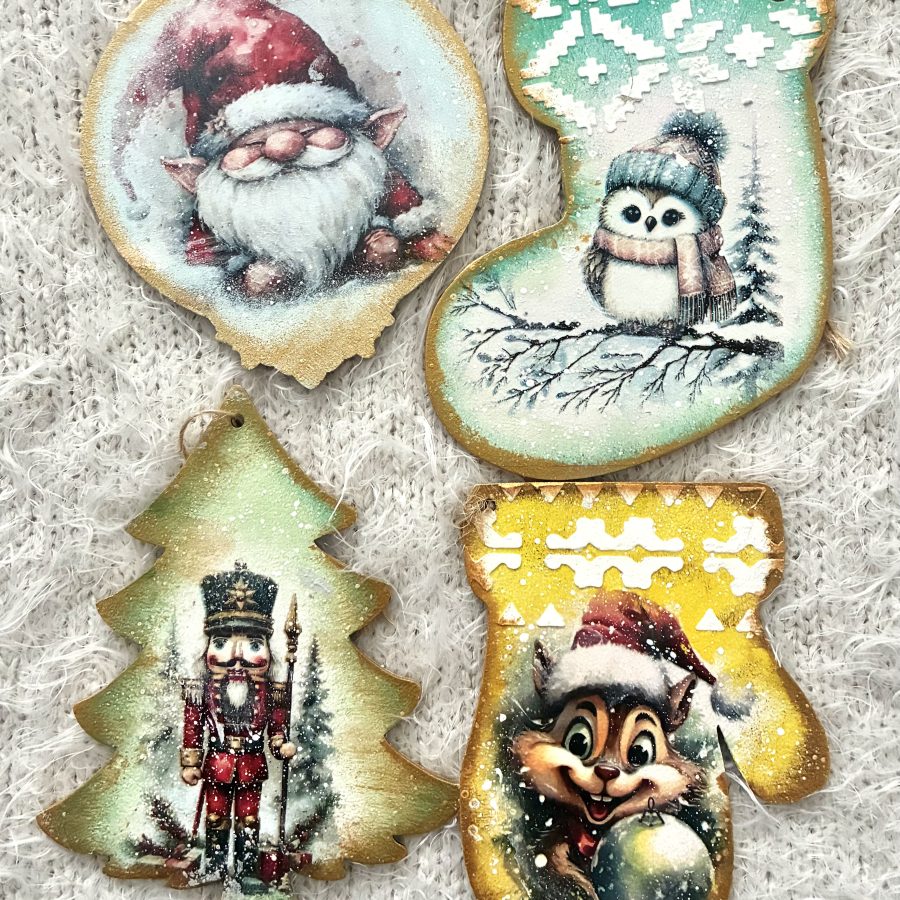 Set ornamente plate nr.3