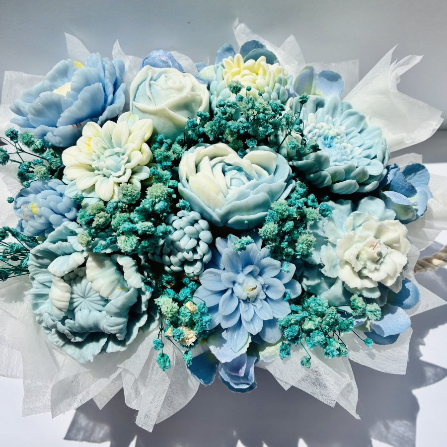 Aranjament flori din baza de sapun ”Blue”